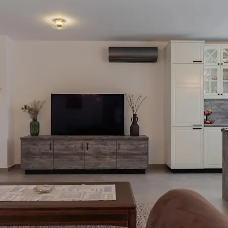 Holiday home Klm By Interhome